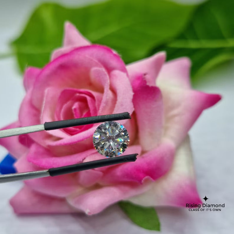 3.0 CT Round E/VVS Lab Grown Diamond With IGI Certificate