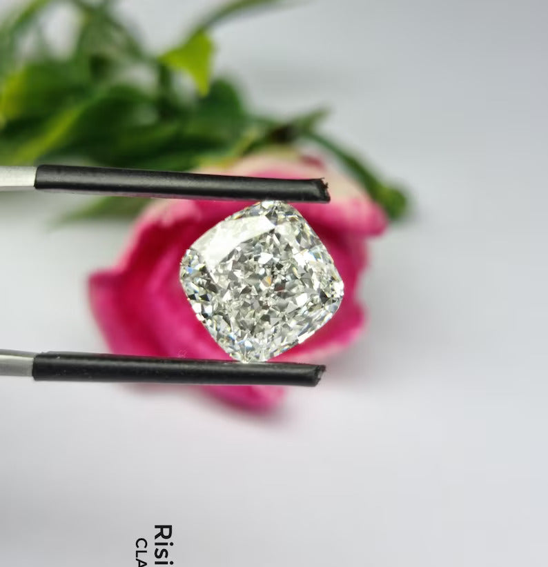 5.02 CT Cushion Cut G/VS Lab Grown Diamond For Crafting Engagement Ring