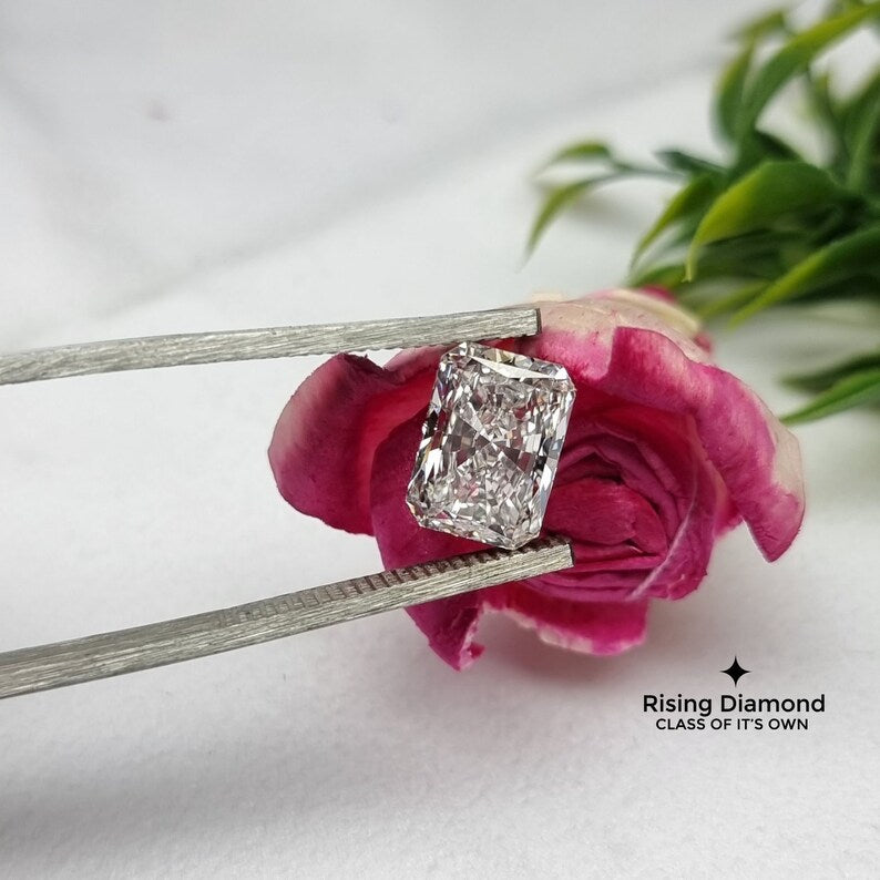 3.0 CT Radiant Cut F/VS Lab Created Conflict Free Diamond With IGI Certificate