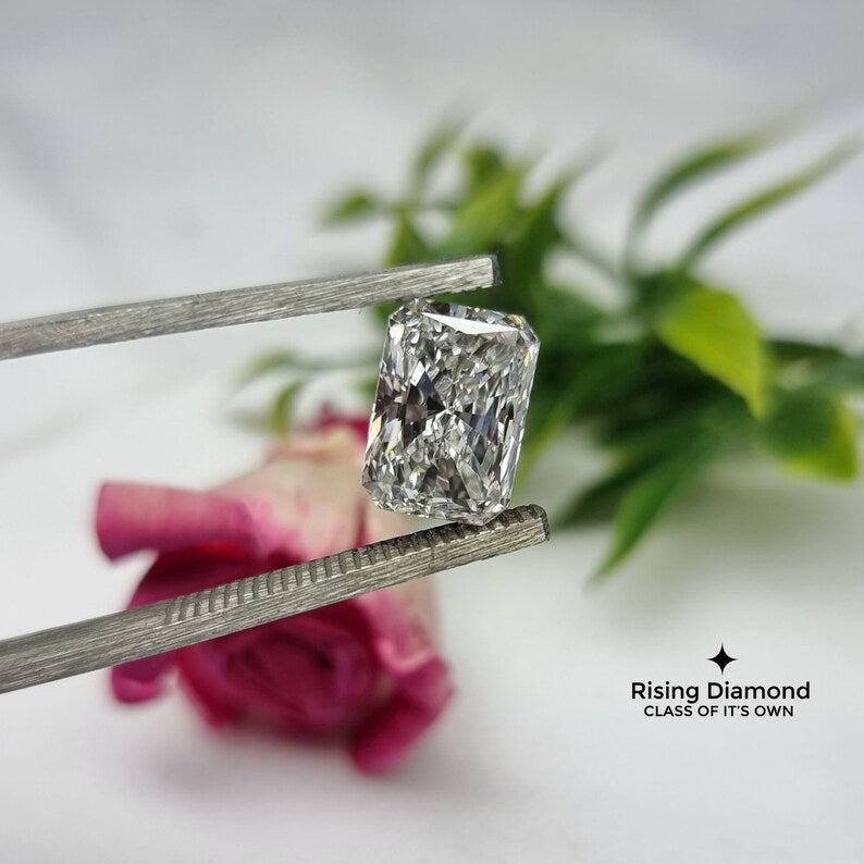 3.0 CT Radiant Cut F/VS Lab Created Conflict Free Diamond With IGI Certificate