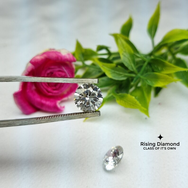 4.0 CT Round E/VS Lab Created Diamond